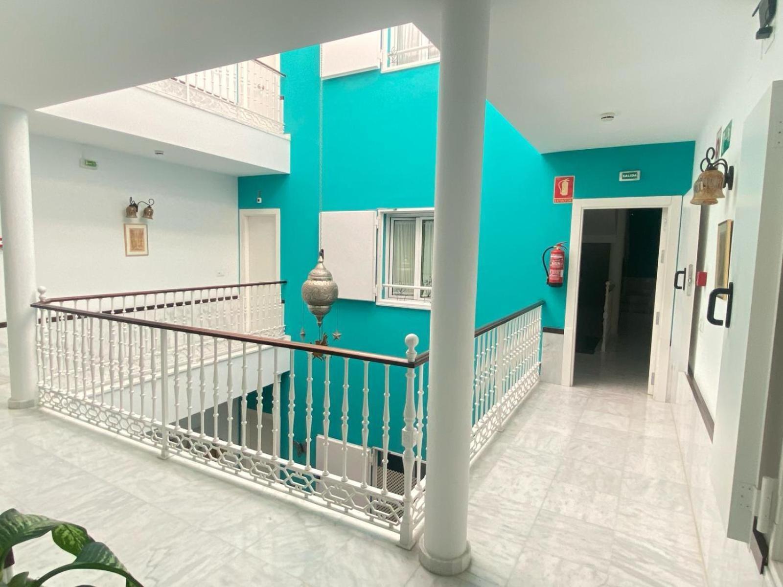 Hostal Fabiola Sevilla Buitenkant foto