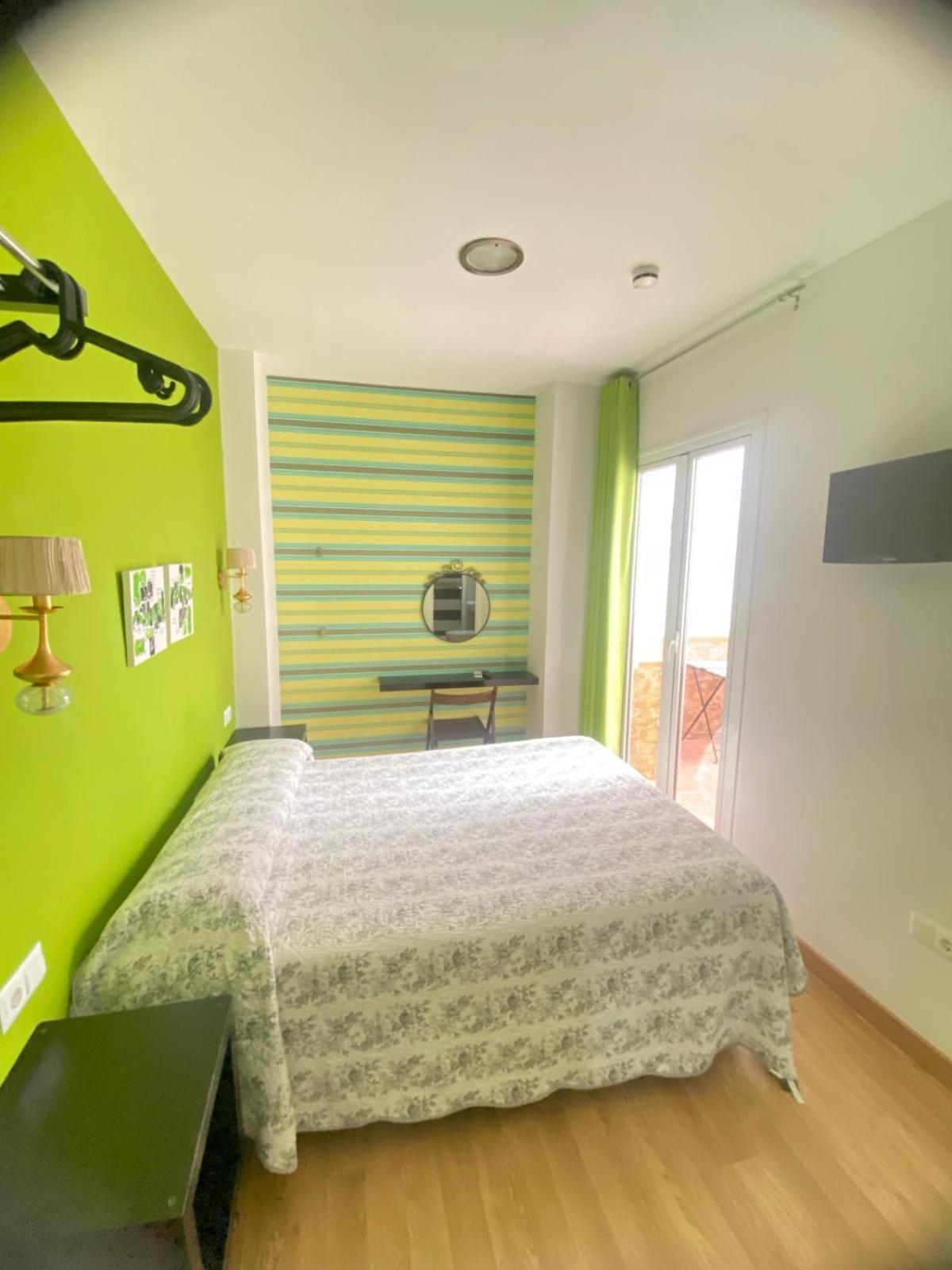 Hostal Fabiola Sevilla Buitenkant foto